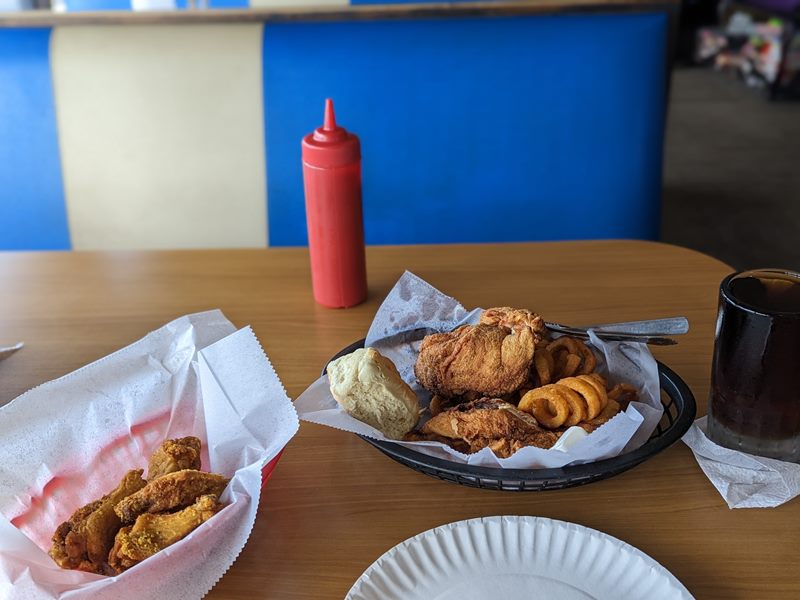 Wing Alley food